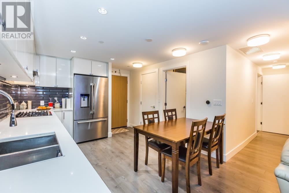 Listing Picture 7 of 20 : 301 3451 SAWMILL CRESCENT, Vancouver / 溫哥華 - 魯藝地產 Yvonne Lu Group - MLS Medallion Club Member