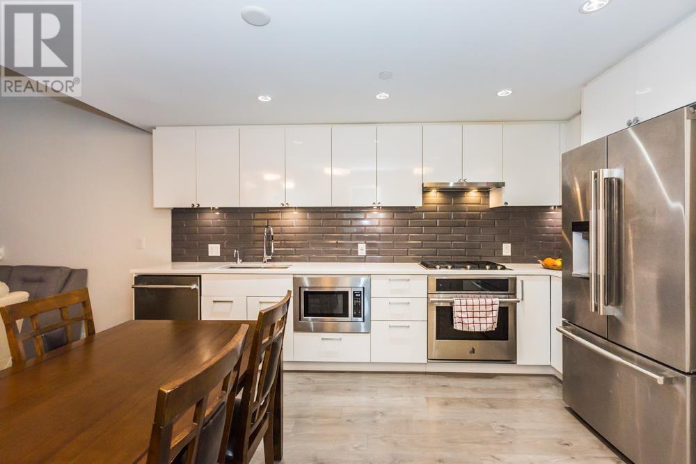 Listing Picture 9 of 20 : 301 3451 SAWMILL CRESCENT, Vancouver / 溫哥華 - 魯藝地產 Yvonne Lu Group - MLS Medallion Club Member