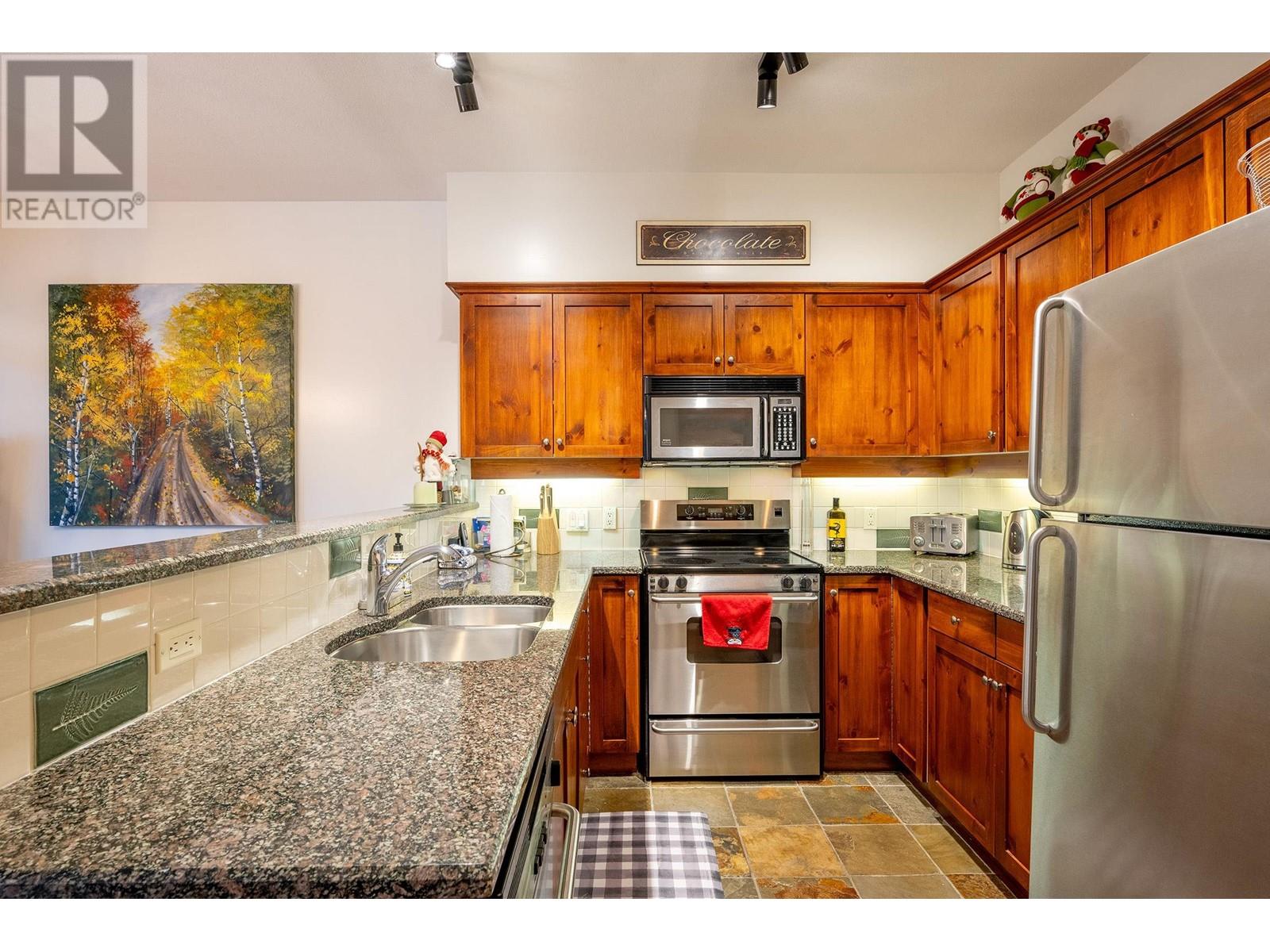 25 2301 Taluswood Place, Whistler, British Columbia  V8E 0P8 - Photo 10 - R2951781