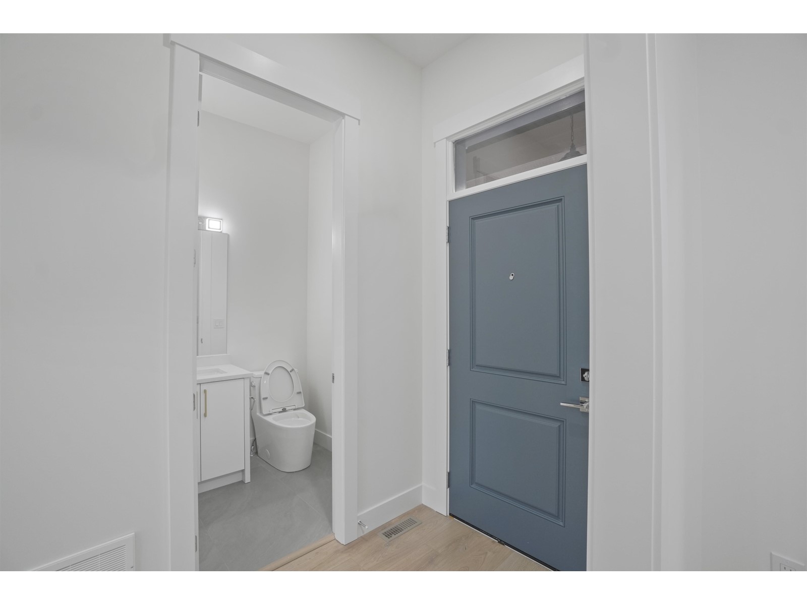 20537 74b Avenue, Langley, British Columbia  V2Y 3S8 - Photo 2 - R2942191