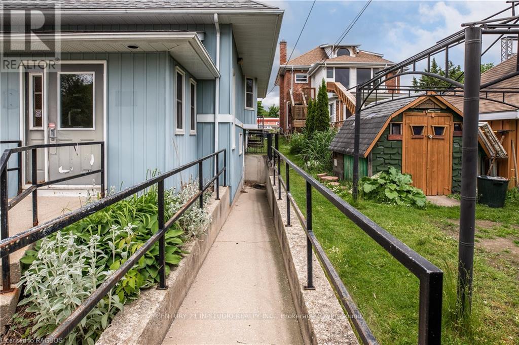 612 2nd Avenue E, Owen Sound, Ontario  N4K 2G8 - Photo 12 - X10848821