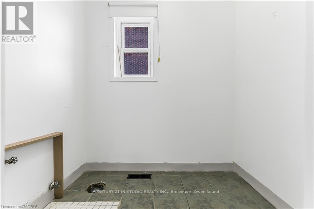 612 2nd Avenue E, Owen Sound, Ontario  N4K 2G8 - Photo 19 - X10848821