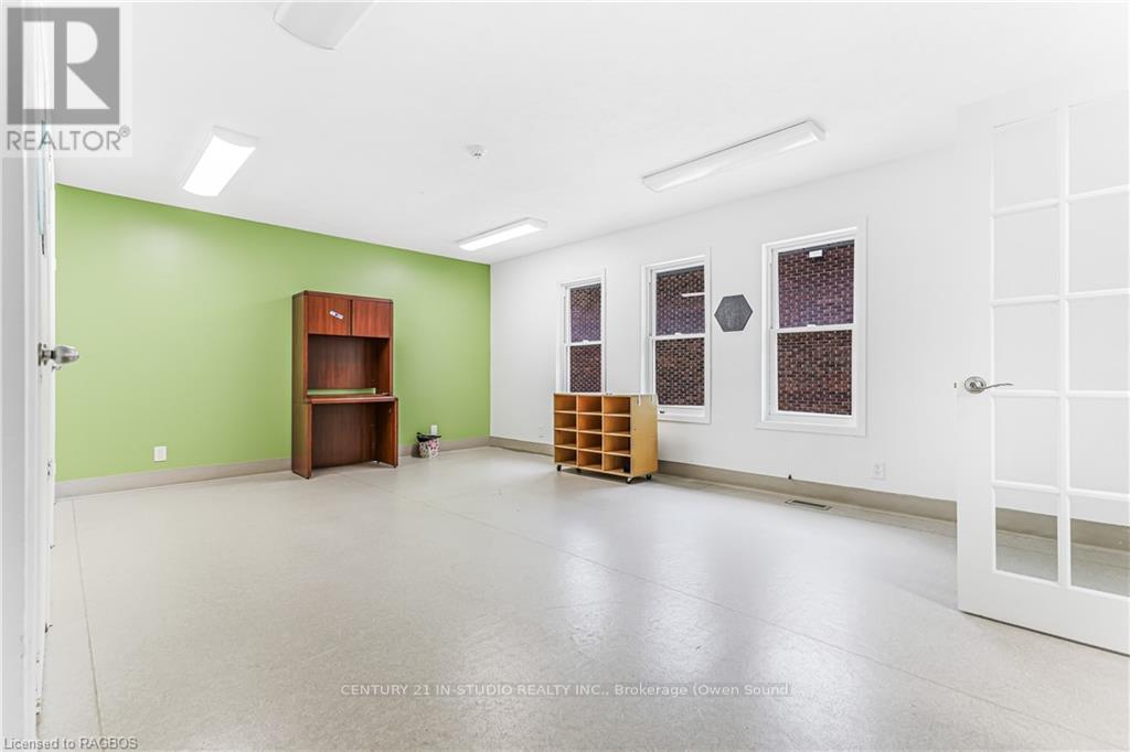 612 2nd Avenue E, Owen Sound, Ontario  N4K 2G8 - Photo 20 - X10848821