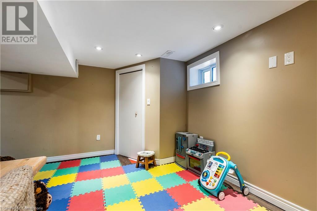 319 Douro Street, Stratford, Ontario  N5A 3S6 - Photo 29 - 40686553