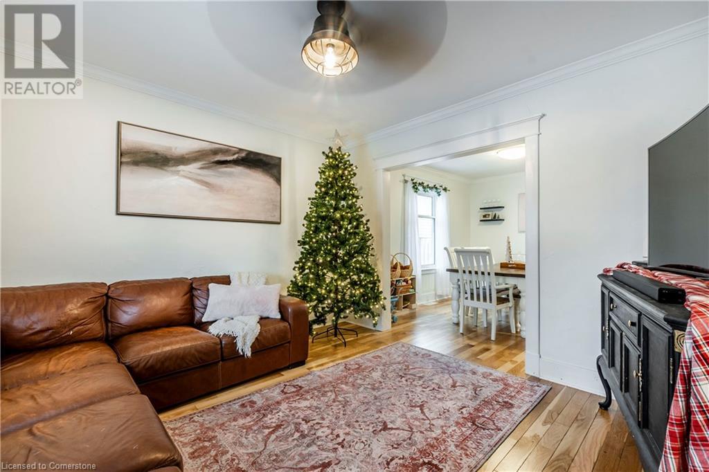 319 Douro Street, Stratford, Ontario  N5A 3S6 - Photo 7 - 40686553