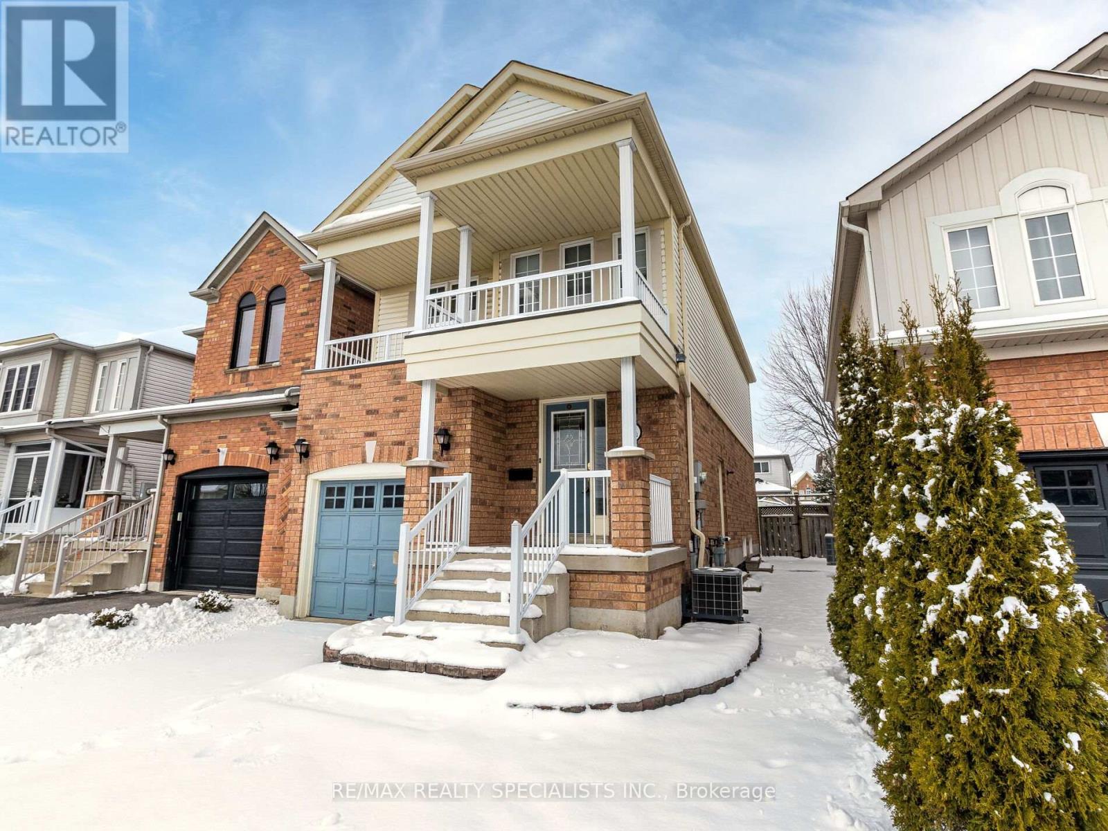 4 LONGUEUIL PLACE, Whitby, Ontario