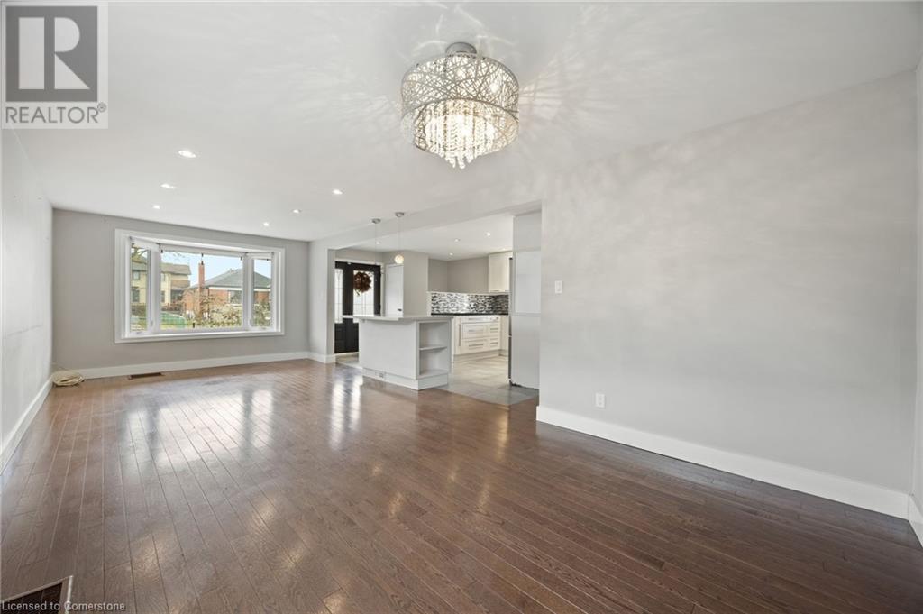 15 Rosewood Avenue, Etobicoke, Ontario  M8Z 1X5 - Photo 14 - 40686809