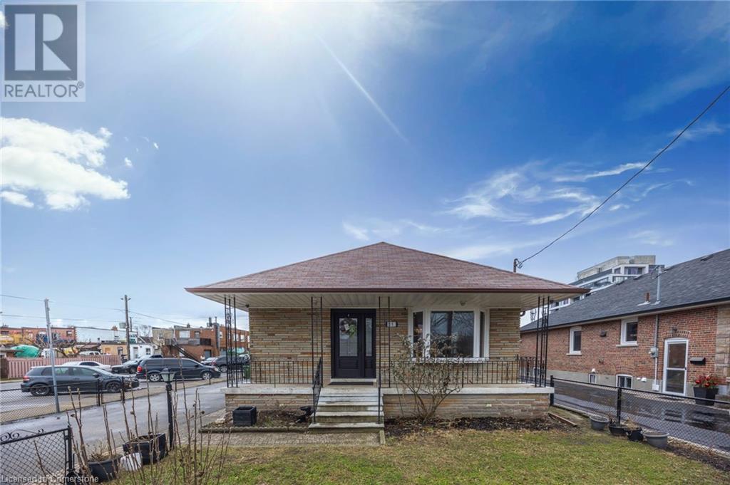 15 Rosewood Avenue, Etobicoke, Ontario  M8Z 1X5 - Photo 22 - 40686809