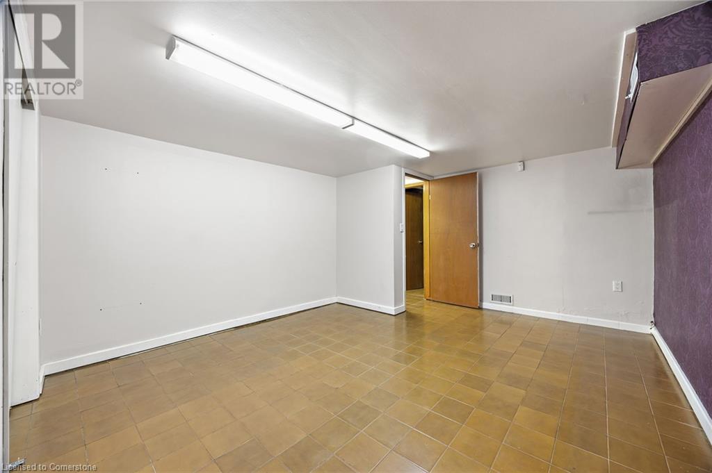 15 Rosewood Avenue, Etobicoke, Ontario  M8Z 1X5 - Photo 32 - 40686809