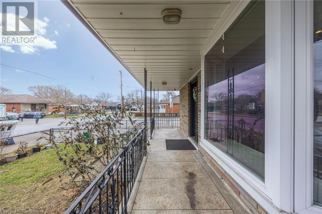 15 Rosewood Avenue, Etobicoke, Ontario  M8Z 1X5 - Photo 47 - 40686809