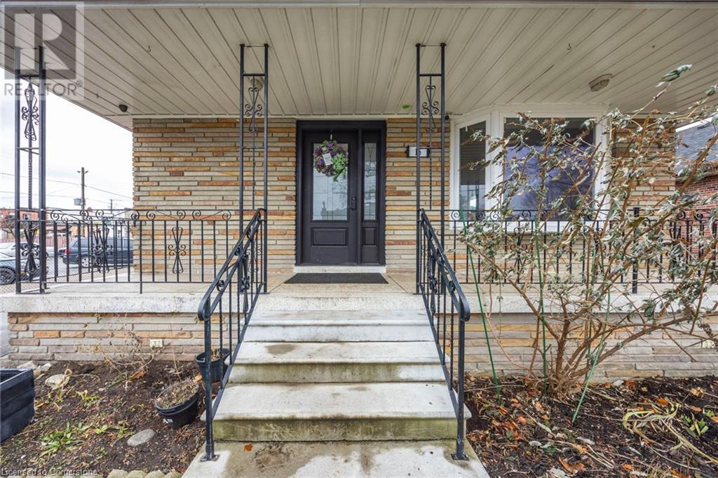 15 Rosewood Avenue, Etobicoke, Ontario  M8Z 1X5 - Photo 48 - 40686809