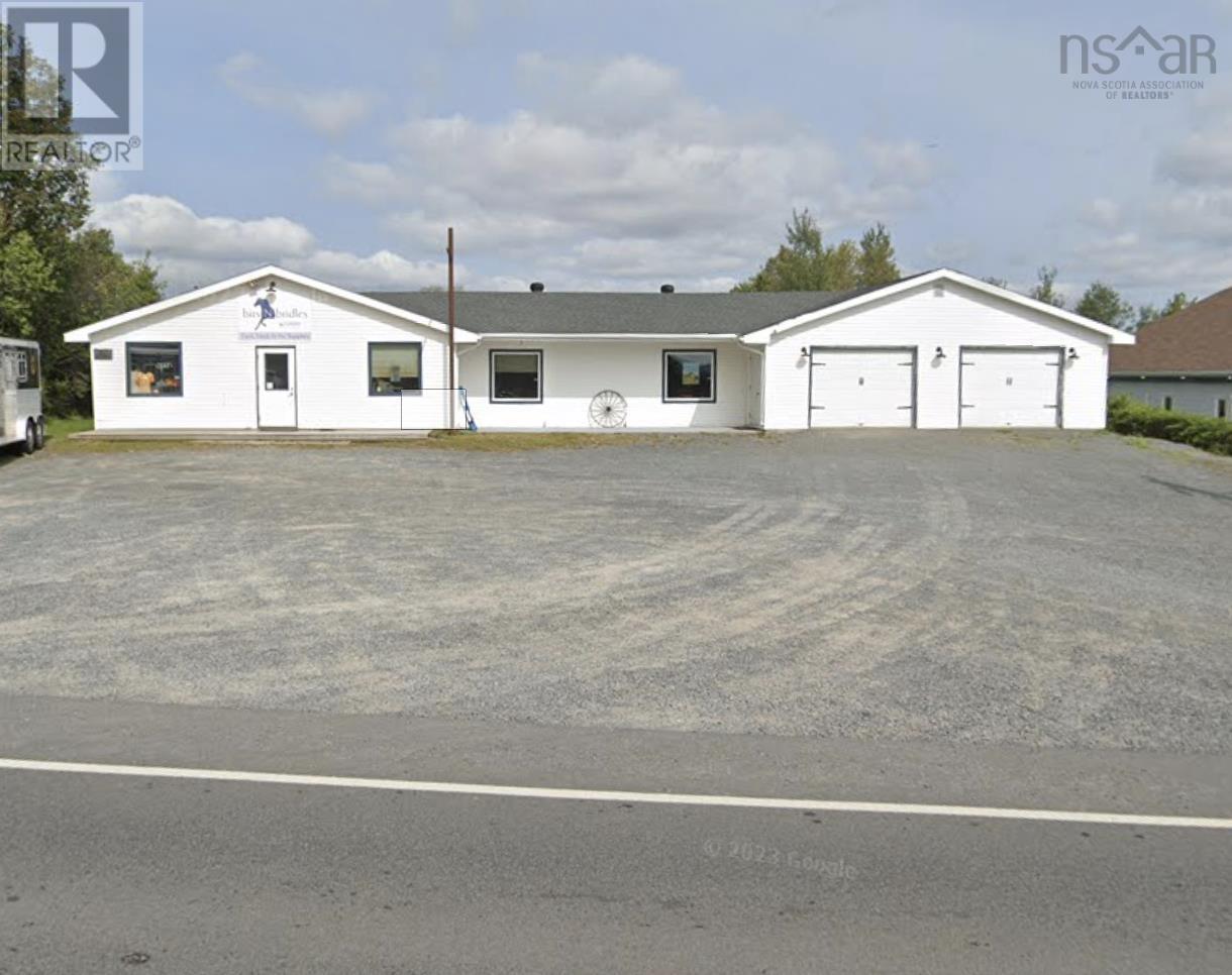 2037 Highway 1, falmouth, Nova Scotia