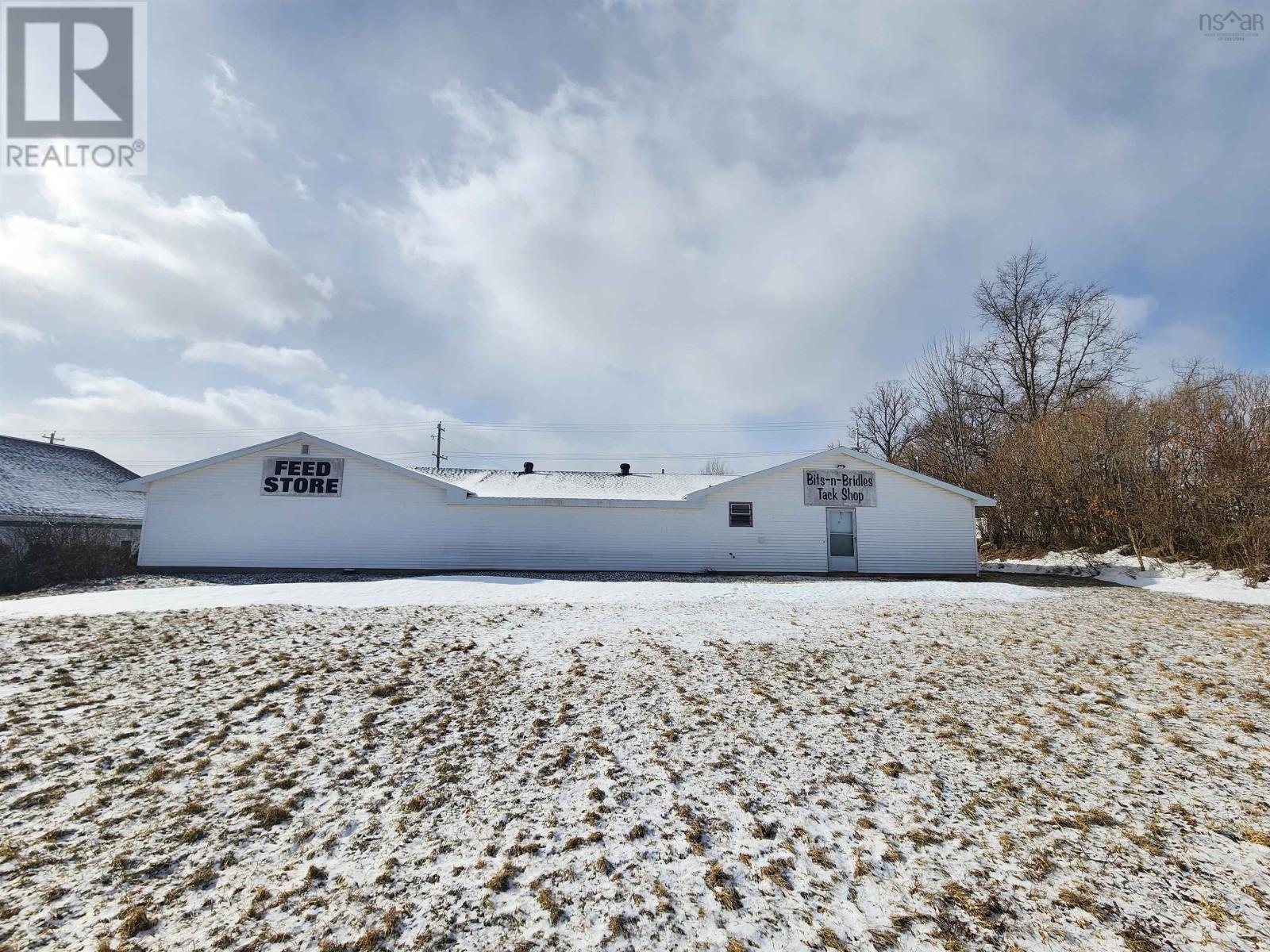 2037 Highway 1, Falmouth, Nova Scotia  B0N 1Y0 - Photo 6 - 202428606