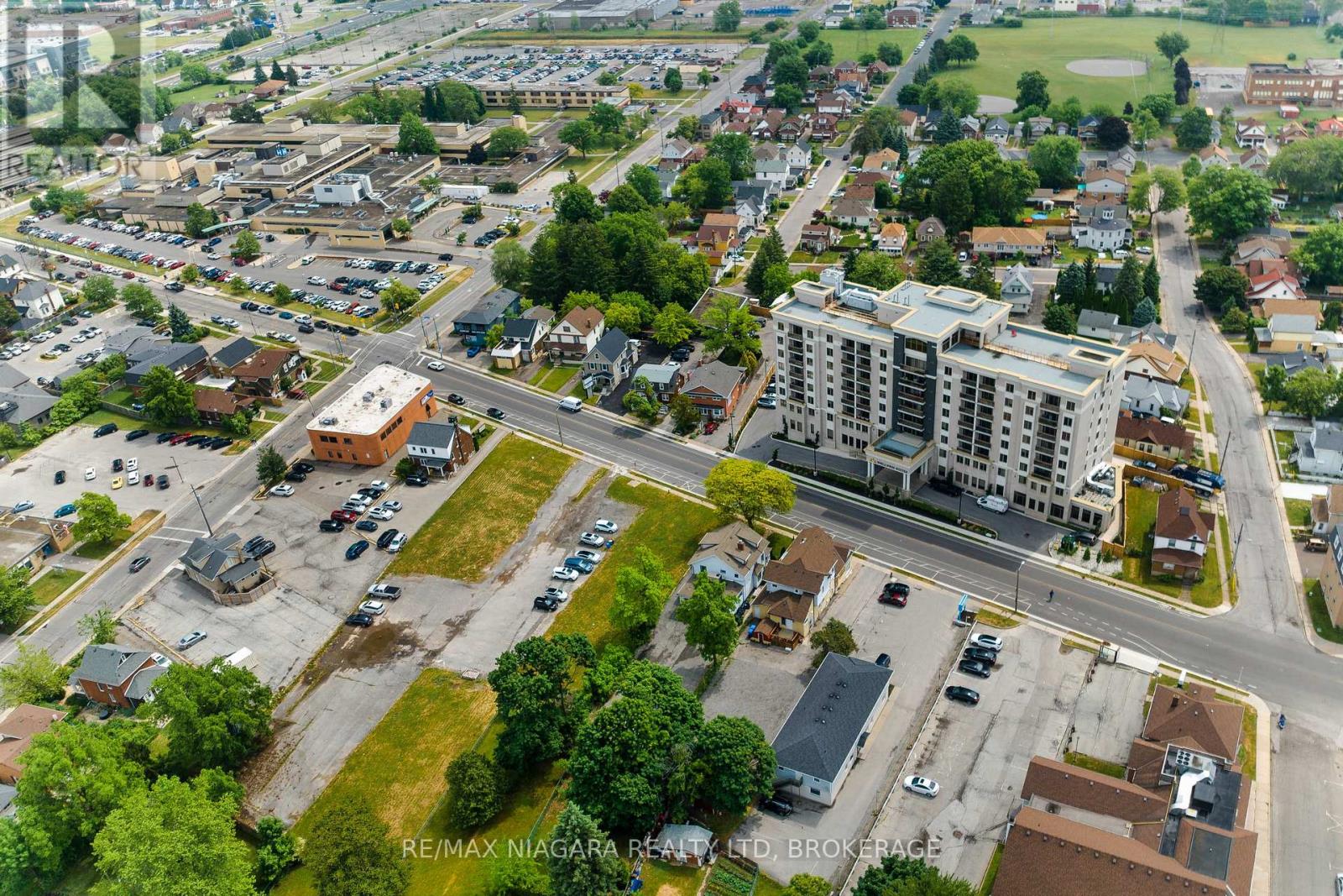 701 - 5698 Main Street, Niagara Falls, Ontario  L2G 0Z2 - Photo 37 - X11903294