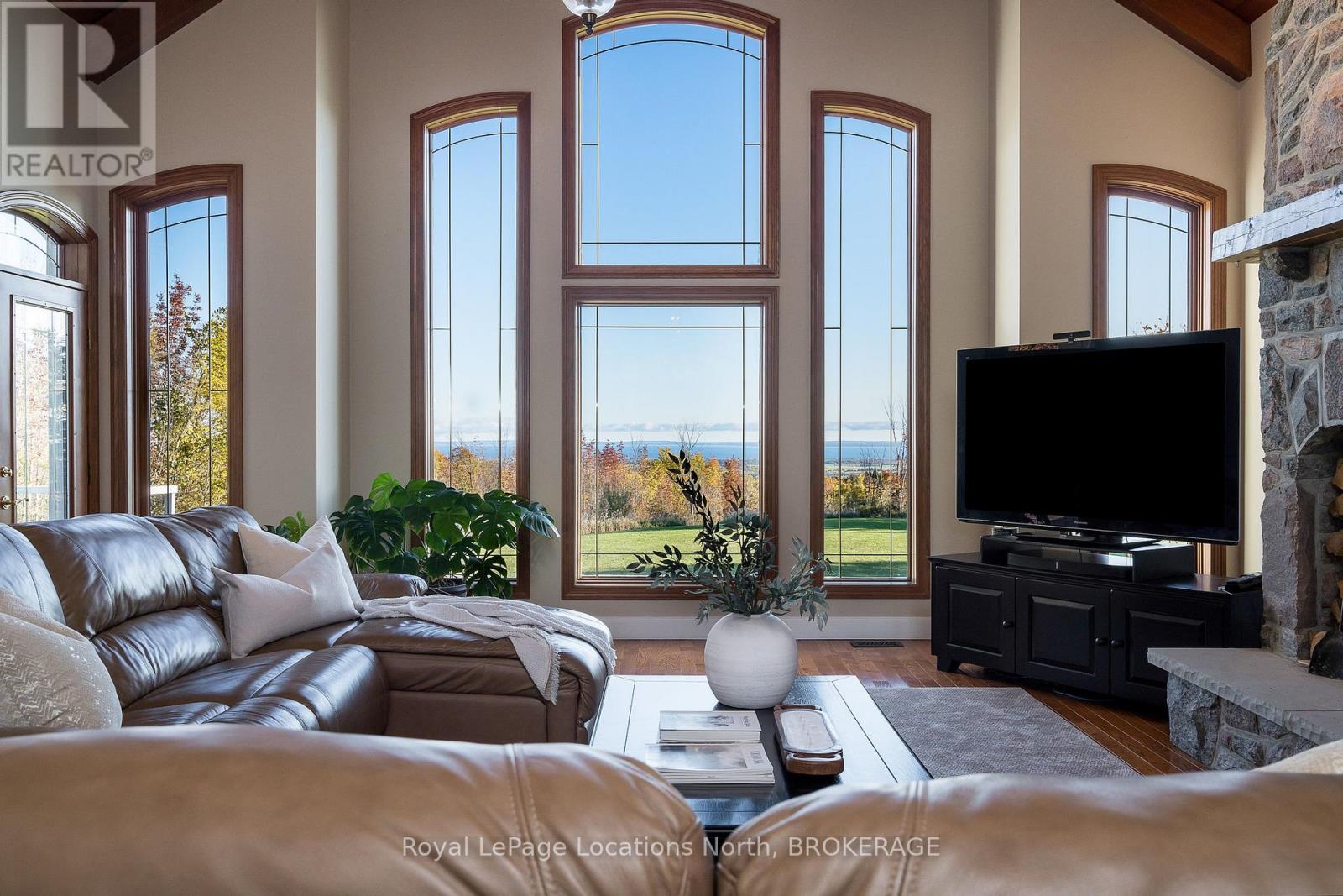 1428 10 Nottawasaga N, Clearview, Ontario  L0M 1H0 - Photo 12 - S10437553