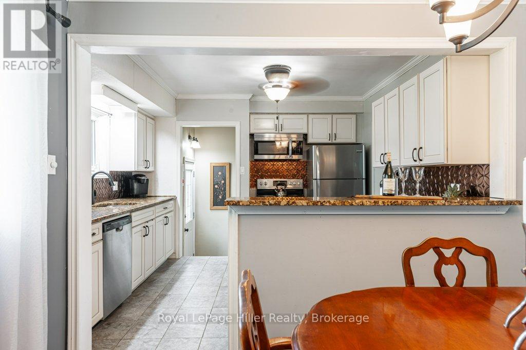 35 Dawson Street, Stratford, Ontario  N5A 5M3 - Photo 8 - X11903354