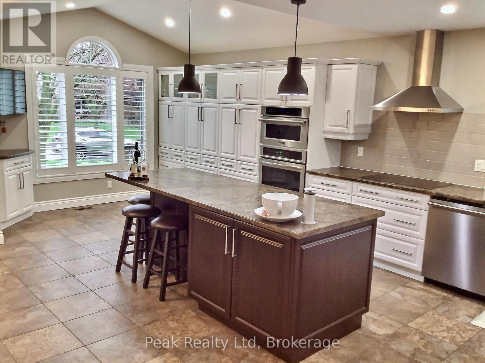 225 Eby Crescent, Wilmot, Ontario  N3A 1Y9 - Photo 12 - X11897890