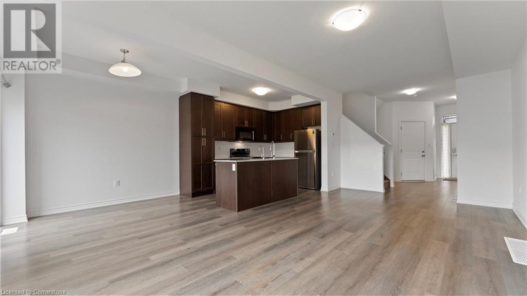 5 Bellhouse Avenue, Brantford, Ontario  N3T 0T9 - Photo 4 - 40663122