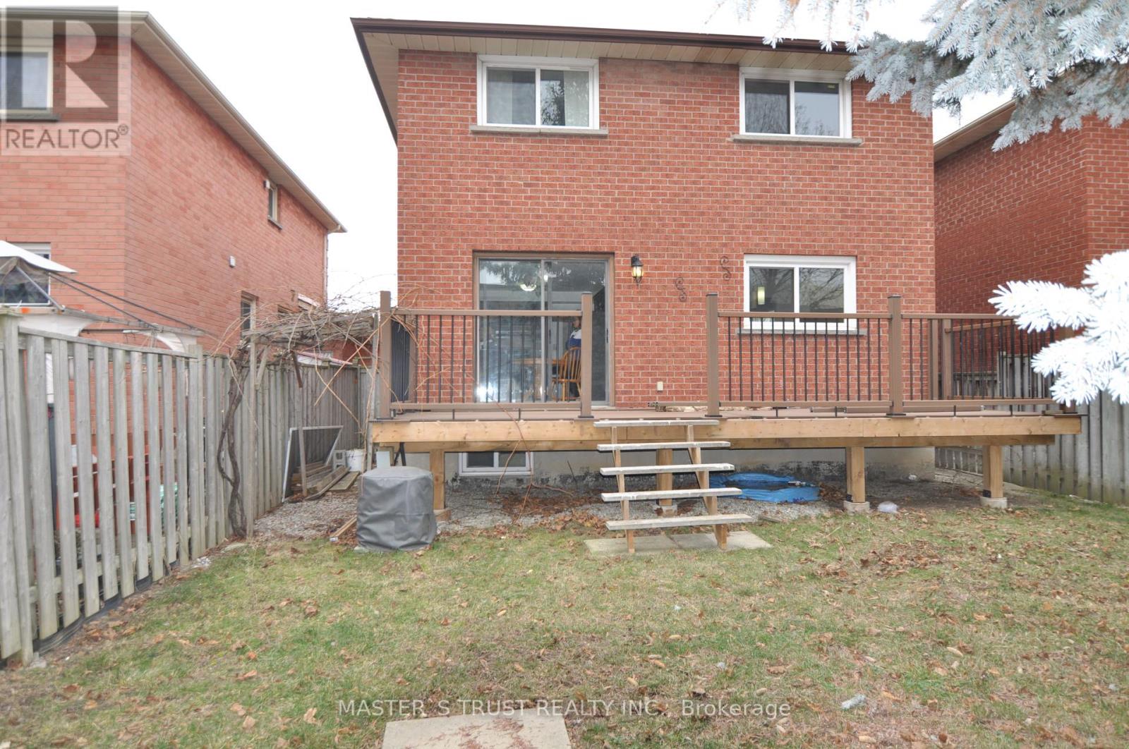 Upper - 873 Apple Gate Court, Mississauga, Ontario  L5C 4L8 - Photo 27 - W11903421