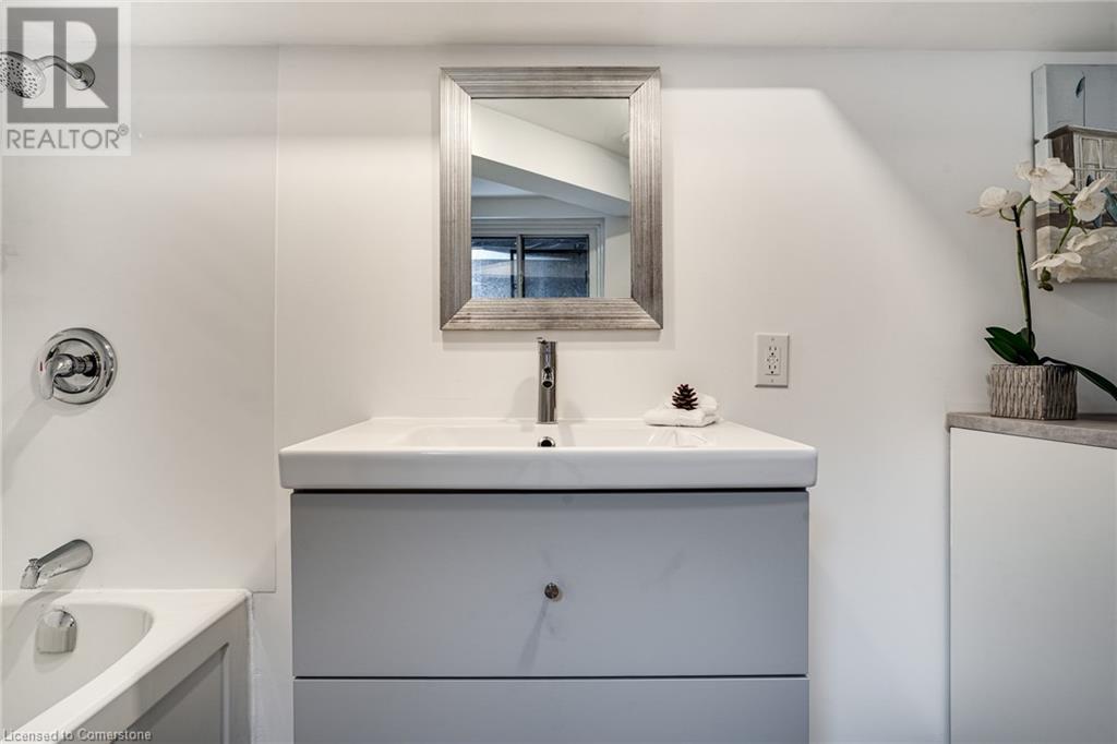 752 Beach Boulevard, Hamilton, Ontario  L8H 6Y9 - Photo 46 - 40686815