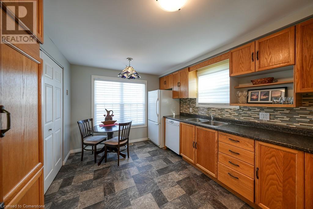 16 Garden Place, New Hamburg, Ontario  N3A 2E6 - Photo 14 - 40686910