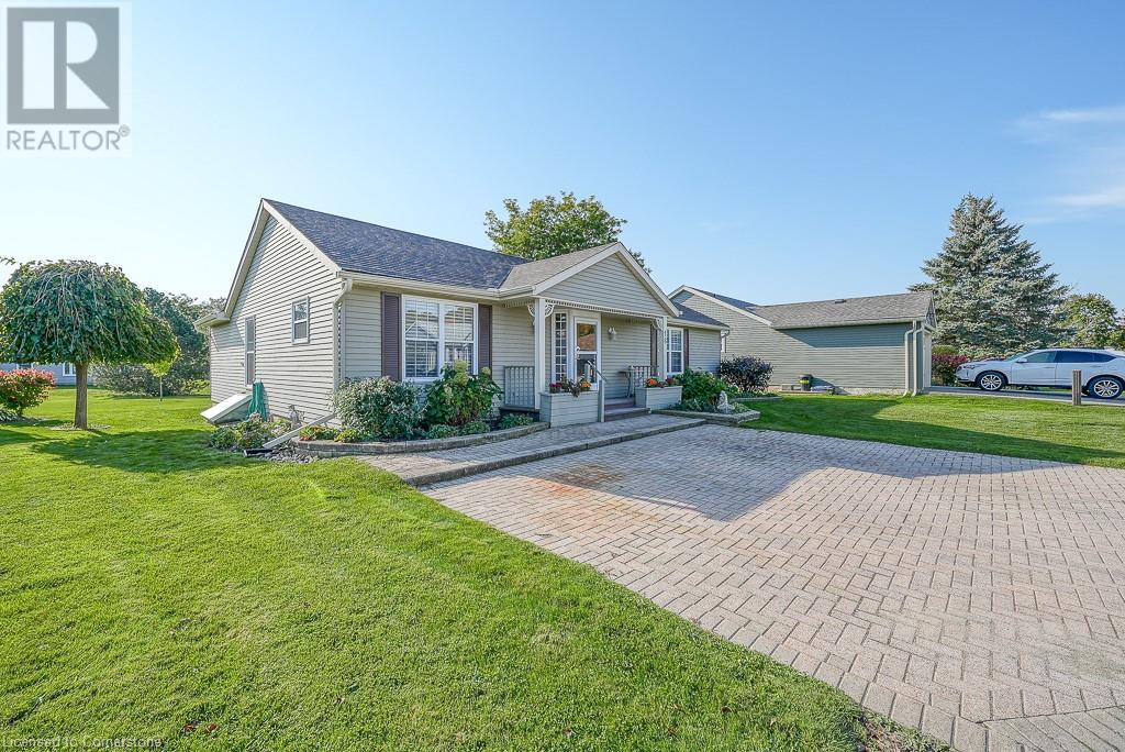 16 Garden Place, New Hamburg, Ontario  N3A 2E6 - Photo 2 - 40686910