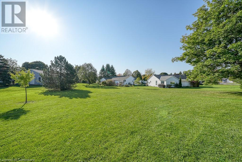 16 Garden Place, New Hamburg, Ontario  N3A 2E6 - Photo 39 - 40686910