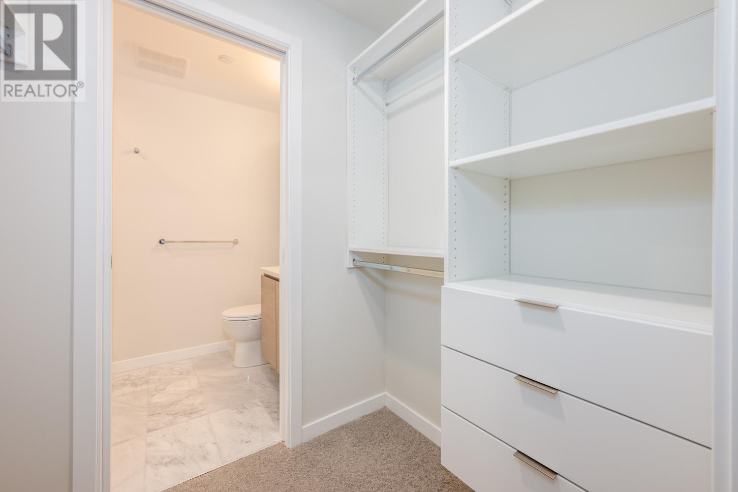Listing Picture 11 of 36 : 1609 2108 GILMORE AVENUE, Burnaby / 本拿比 - 魯藝地產 Yvonne Lu Group - MLS Medallion Club Member