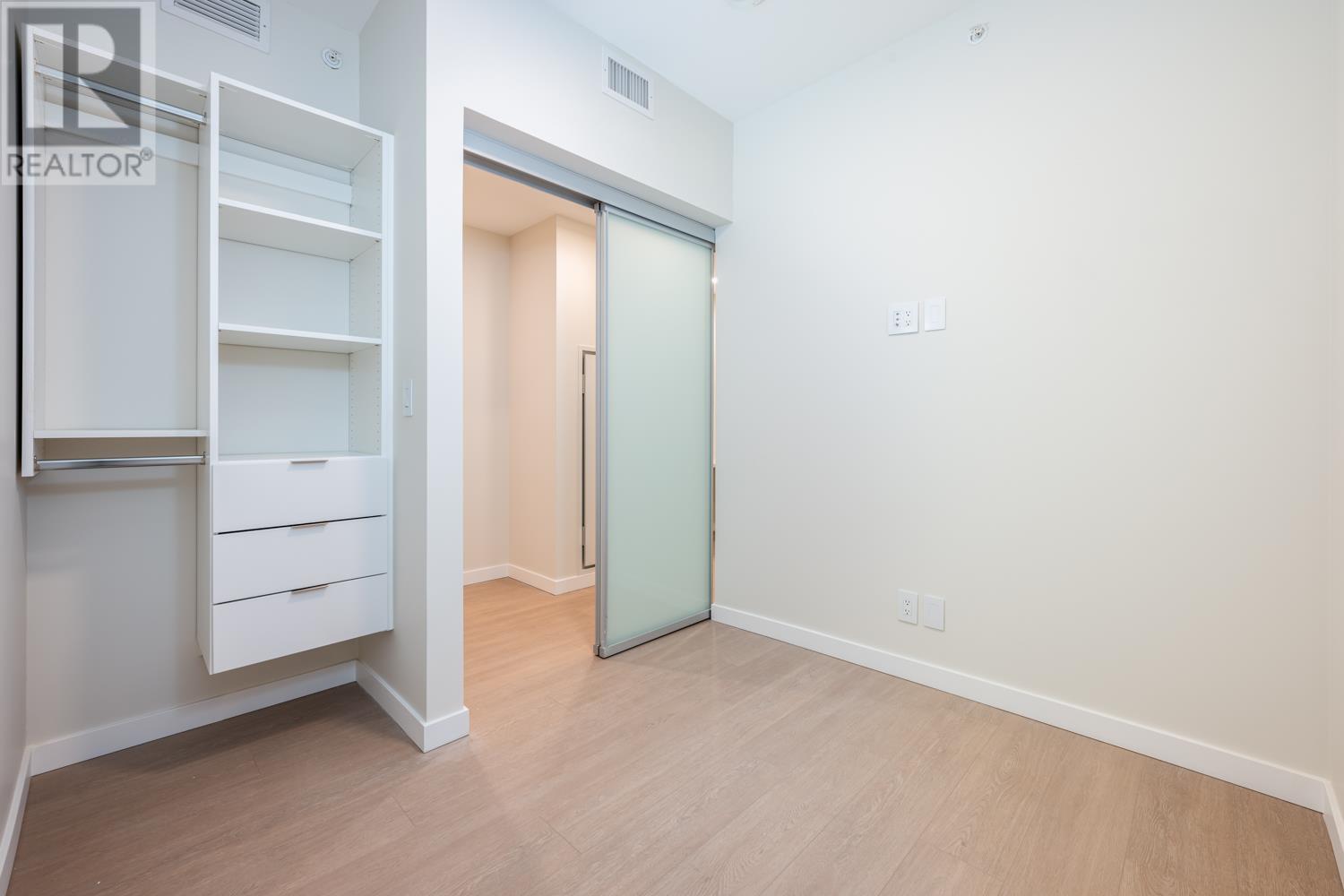 Listing Picture 14 of 36 : 1609 2108 GILMORE AVENUE, Burnaby / 本拿比 - 魯藝地產 Yvonne Lu Group - MLS Medallion Club Member