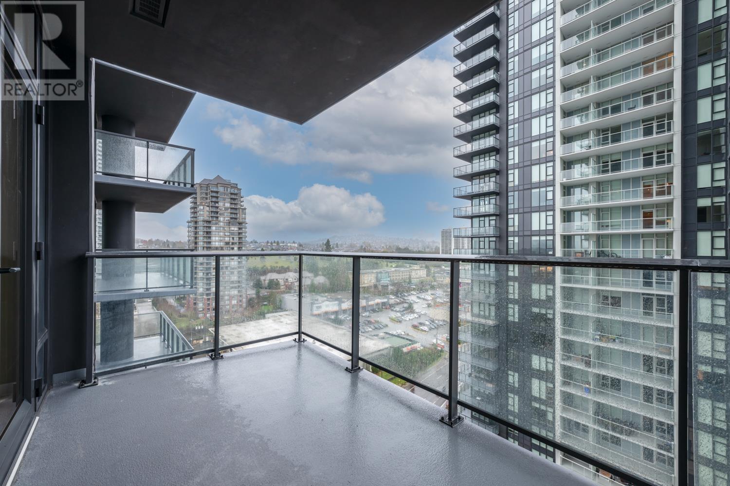 Listing Picture 18 of 36 : 1609 2108 GILMORE AVENUE, Burnaby / 本拿比 - 魯藝地產 Yvonne Lu Group - MLS Medallion Club Member