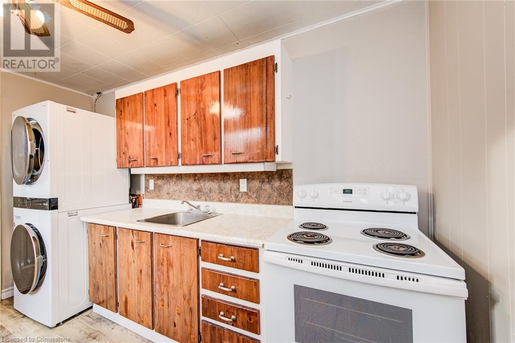 228 Nile Street, Stratford, Ontario  N5A 4E9 - Photo 10 - 40671611