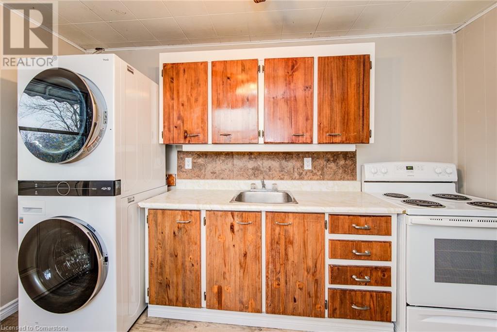 228 Nile Street, Stratford, Ontario  N5A 4E9 - Photo 11 - 40671611