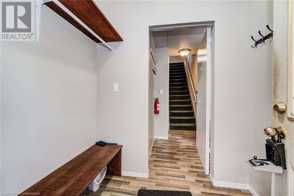 228 Nile Street, Stratford, Ontario  N5A 4E9 - Photo 5 - 40671799