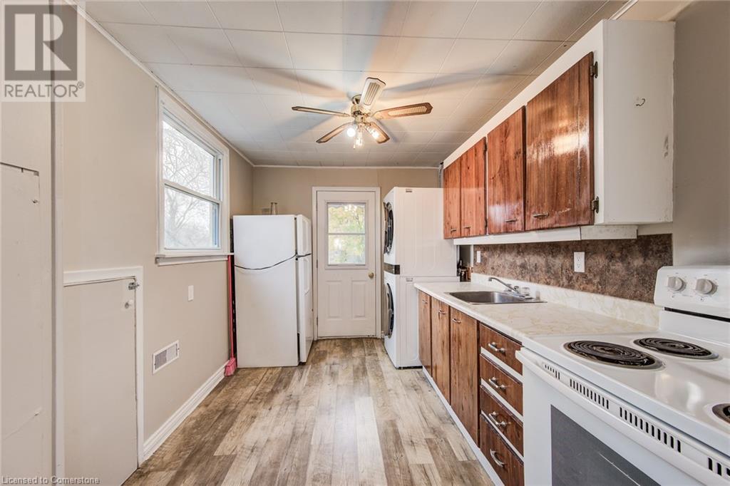 228 Nile Street, Stratford, Ontario  N5A 4E9 - Photo 9 - 40671799