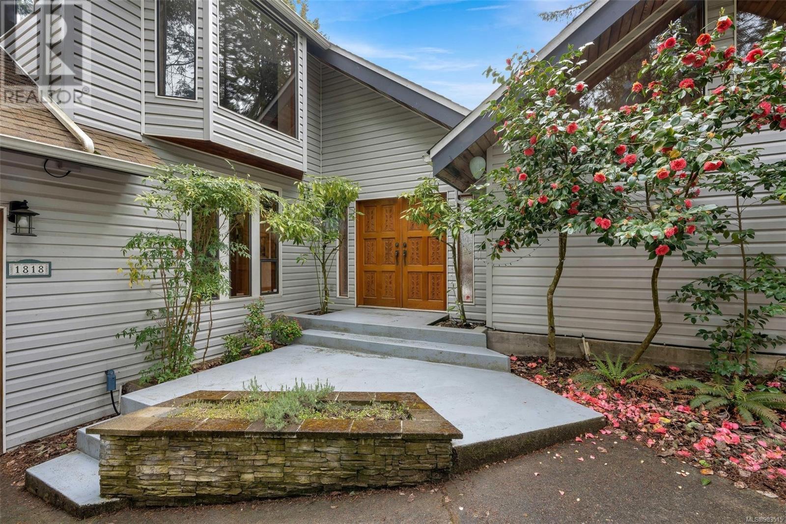 Property at 1818 Wooden Rd image 2