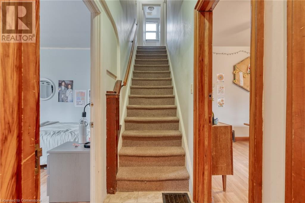 22 N Norfolk Street N, Hamilton, Ontario  L8S 3K1 - Photo 6 - 40686931