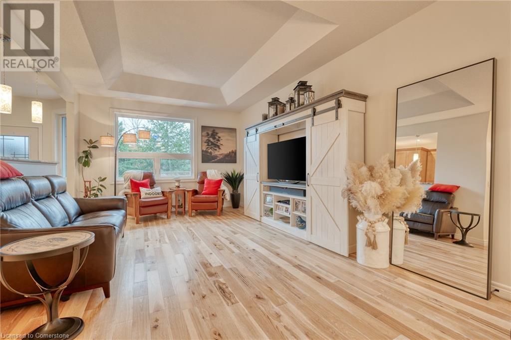 5 Twentyplace BoulevardMount Hope, Ontario  L0R 1W0 - Photo 8 - 40686906