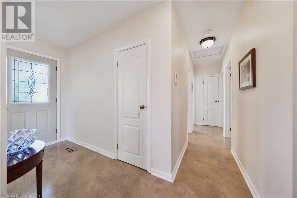 7 Underhill AvenueDundas, Ontario  L9H 1S2 - Photo 6 - 40677106