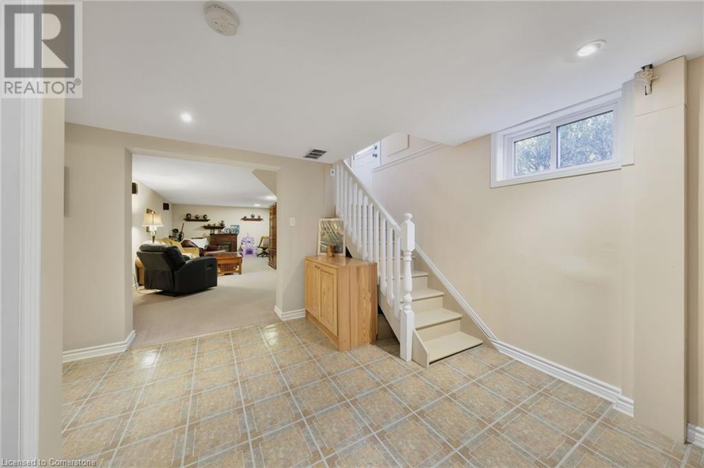 7 Underhill AvenueDundas, Ontario  L9H 1S2 - Photo 27 - 40677106