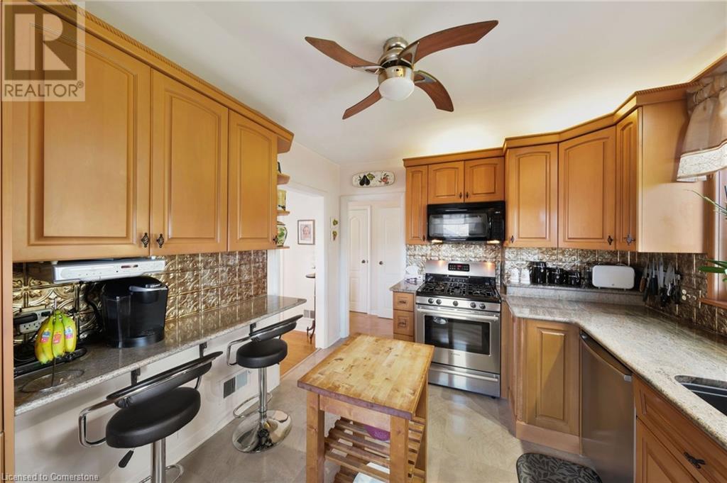 7 Underhill AvenueDundas, Ontario  L9H 1S2 - Photo 15 - 40677106