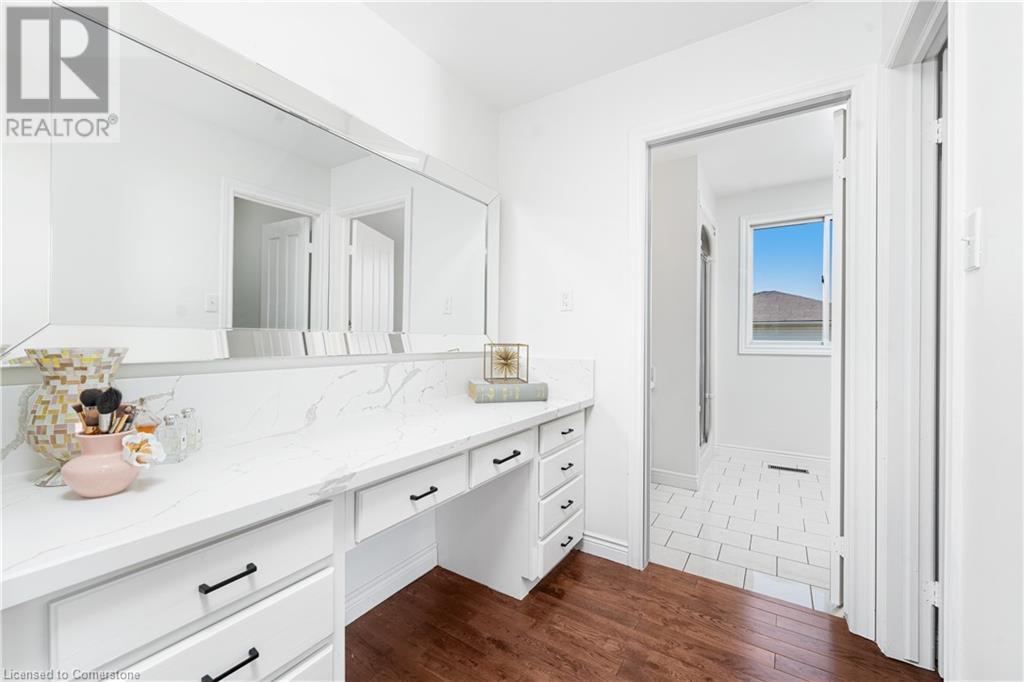 385 Kerman Avenue, Grimsby, Ontario  L3M 5C4 - Photo 14 - 40681895