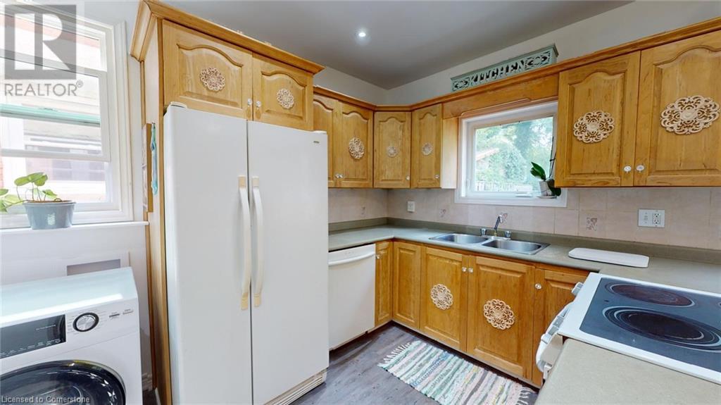 42 Shanley Street, Kitchener, Ontario  N2H 5N9 - Photo 13 - 40686936