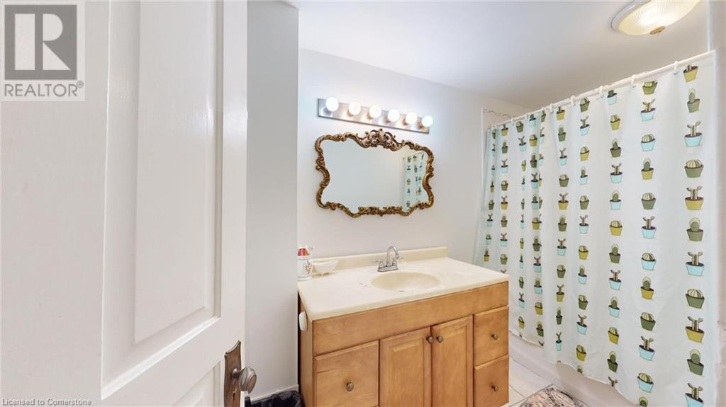 42 Shanley Street, Kitchener, Ontario  N2H 5N9 - Photo 23 - 40686936