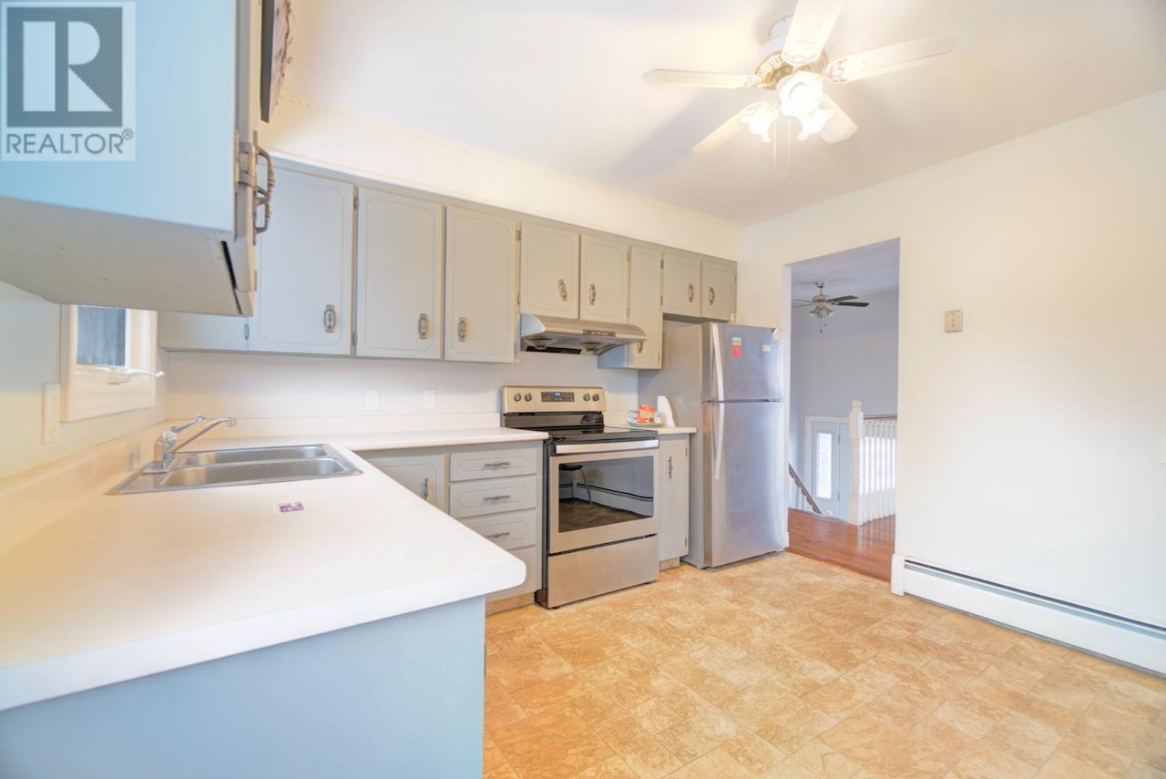 Property at 37 CHELSEY Circle image 4