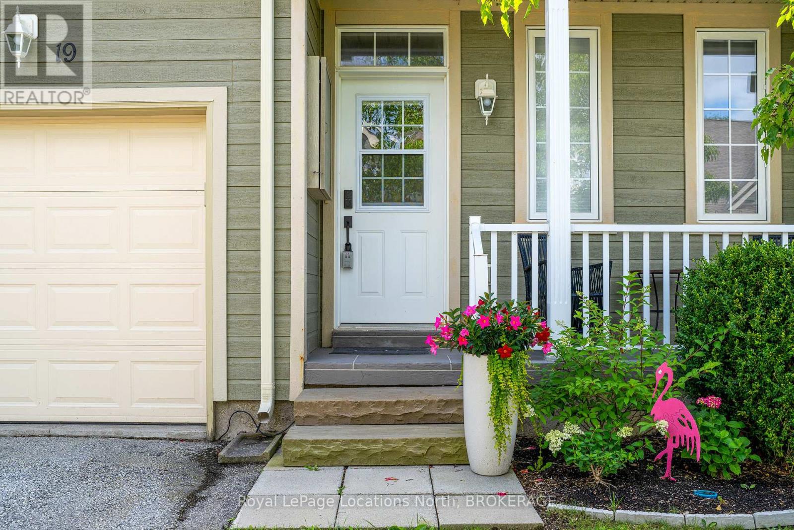 19 - 110 Napier Street, Blue Mountains, Ontario  N0H 2P0 - Photo 2 - X11903672