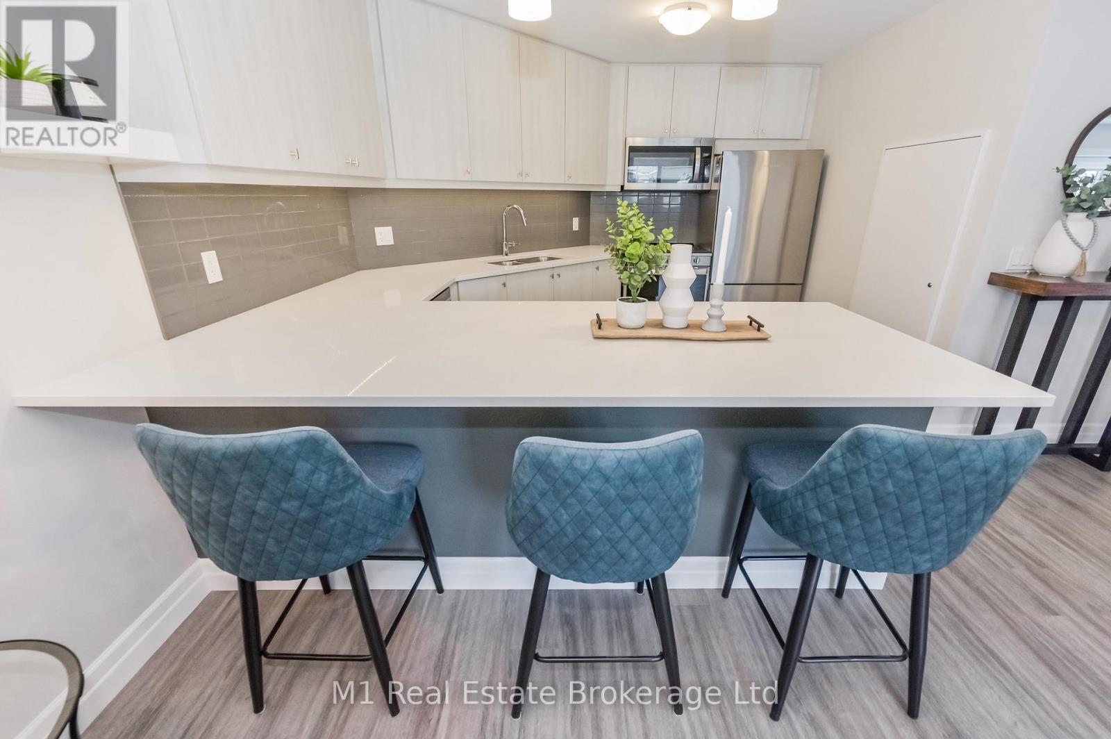 101 - 19 Stumpf Street, Centre Wellington, Ontario  N0B 1S0 - Photo 3 - X11903674