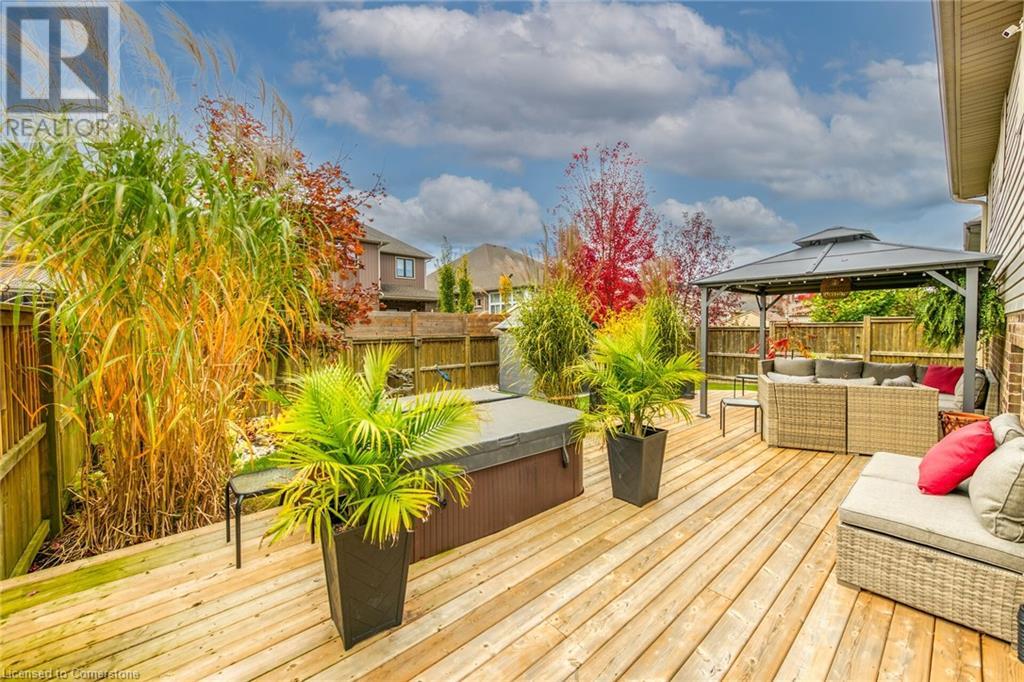 5817 Ironwood Street, Niagara Falls, Ontario  L2H 0E3 - Photo 3 - 40686888