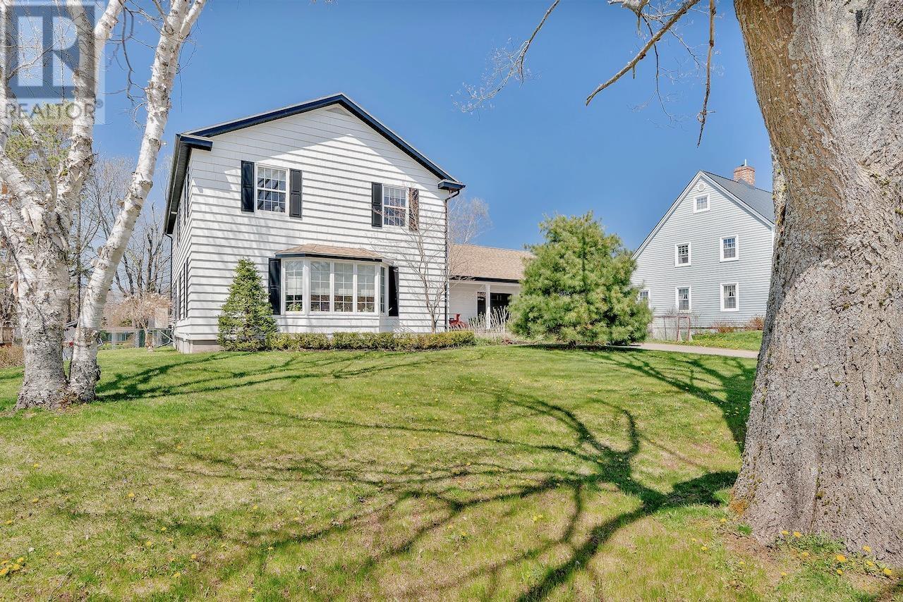 Property at 85 PRINCE CHARLES Drive image 4