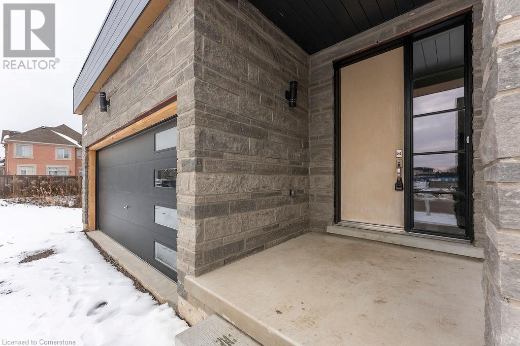 199 Alessio Drive, Hamilton, Ontario  L9B 0K4 - Photo 4 - 40686690