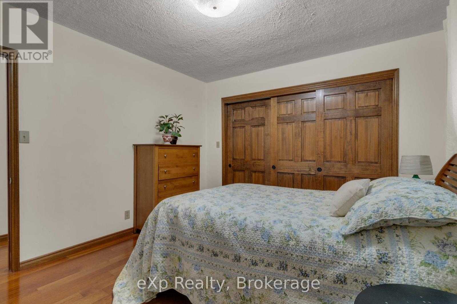 402 Mary Street, West Grey, Ontario  N0G 1C0 - Photo 10 - X11903687